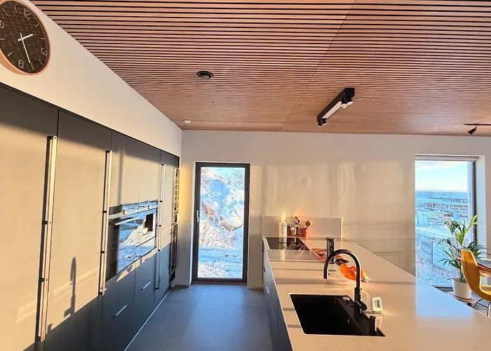 Lofoten Viewpoint 13